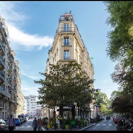 Beautiful With Sacre-coeur View In *