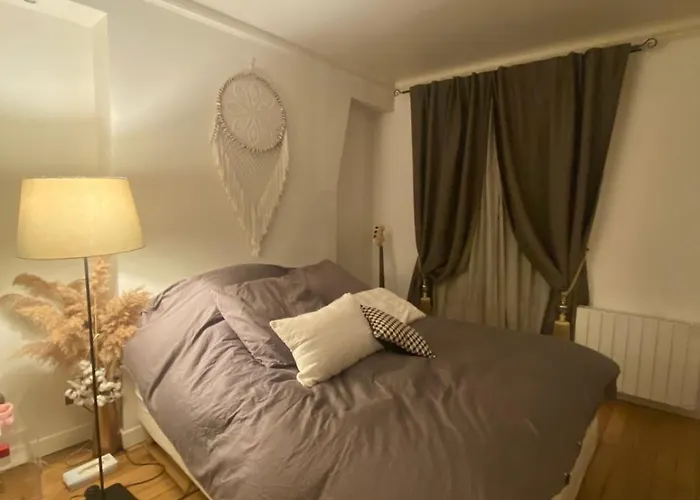 Beautiful With Sacre-coeur View In باريس