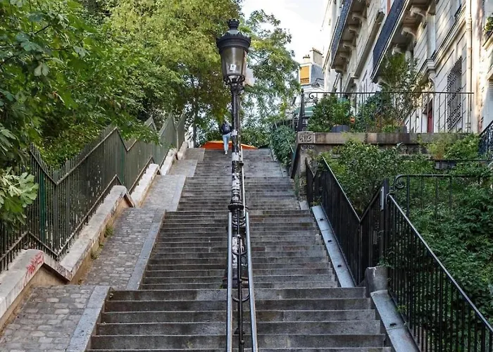 Beautiful With Sacre-coeur View In *